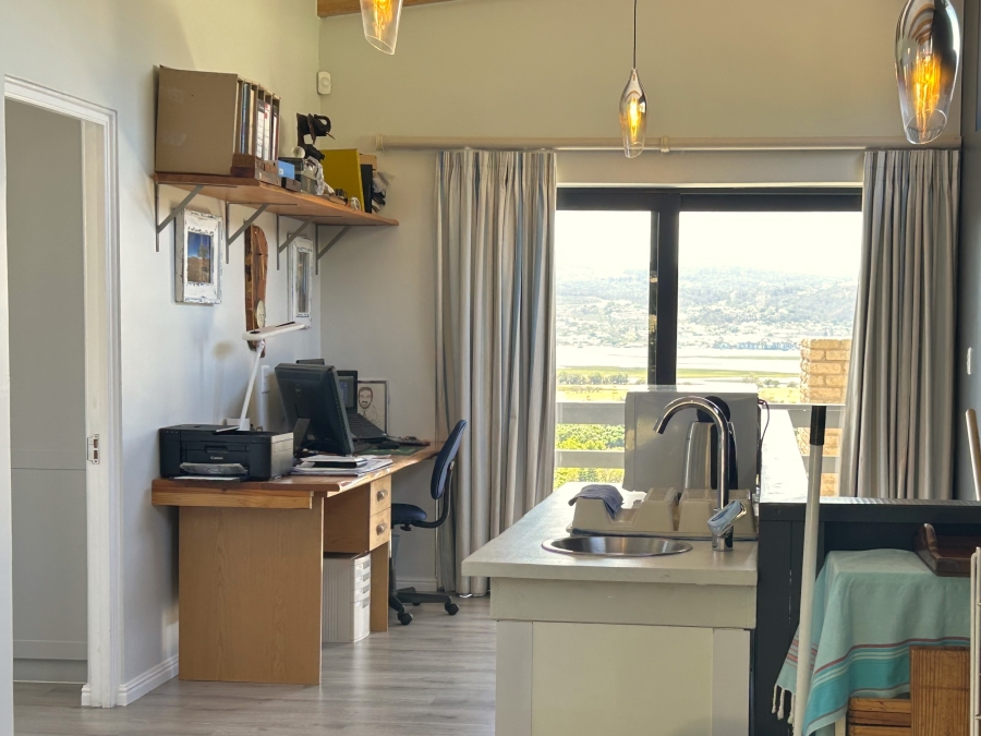 3 Bedroom Property for Sale in Brenton On Lake Western Cape